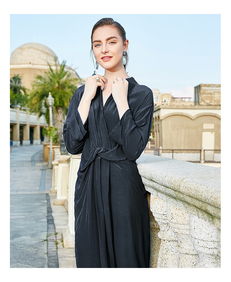 女裝進(jìn)貨卡嘉西中長款連衣裙